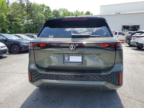 New 2026 Volkswagen Tiguan SEL R-Line AWD/4WD image 5