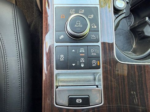 Used 2014 Land Rover Range Rover Supercharged AWD/4WD image 33