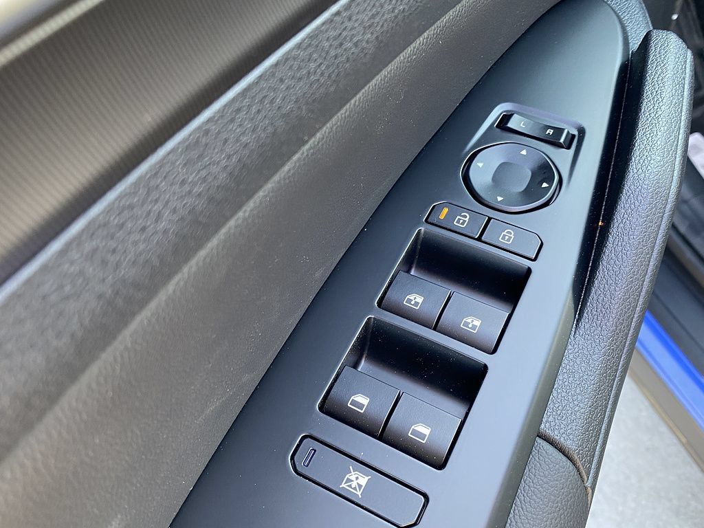 New 2026 Kia Sportage EX FWD image 10
