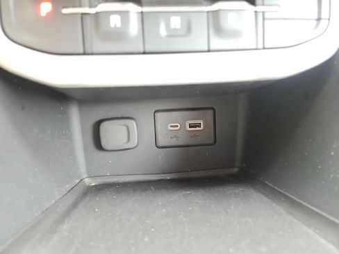 Used 2023 GMC Acadia SLE w/ Driver Convenience Package AWD/4WD image 31