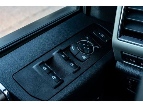 Used 2022 Ford F250 Lariat w/ Tremor Off-Road Package image 27