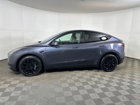 Used 2023 Tesla Model Y Long Range image 6