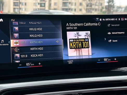 Used 2023 BMW M240i xDrive Coupe w/ Premium Package image 17