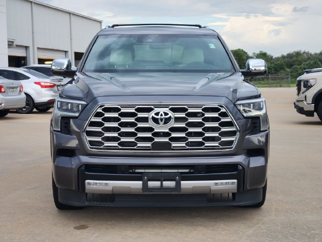 Used 2023 Toyota Sequoia Capstone AWD/4WD image 2
