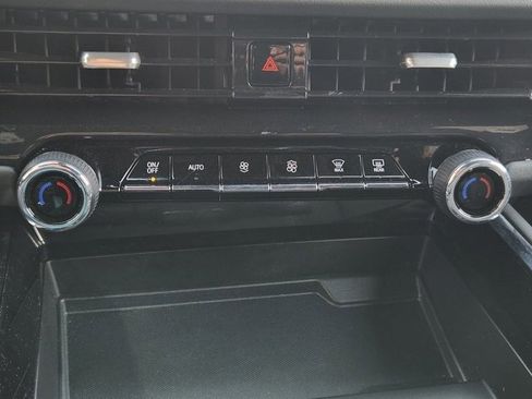 Used 2025 Chevrolet Tahoe LS image 17