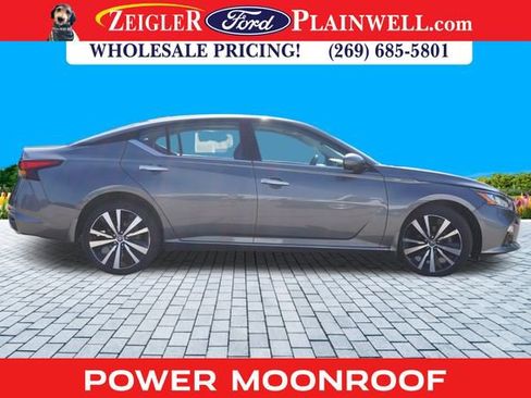 Used 2019 Nissan Altima 2.5 Platinum image 6