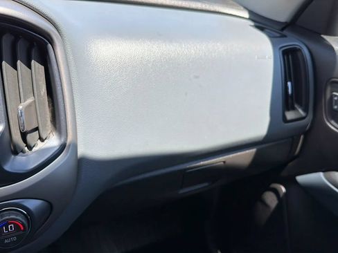 Used 2018 Chevrolet Colorado Z71 AWD/4WD image 24