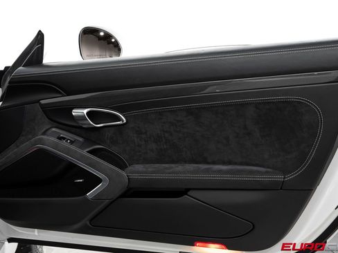 Used 2018 Porsche 911 GT3 image 25