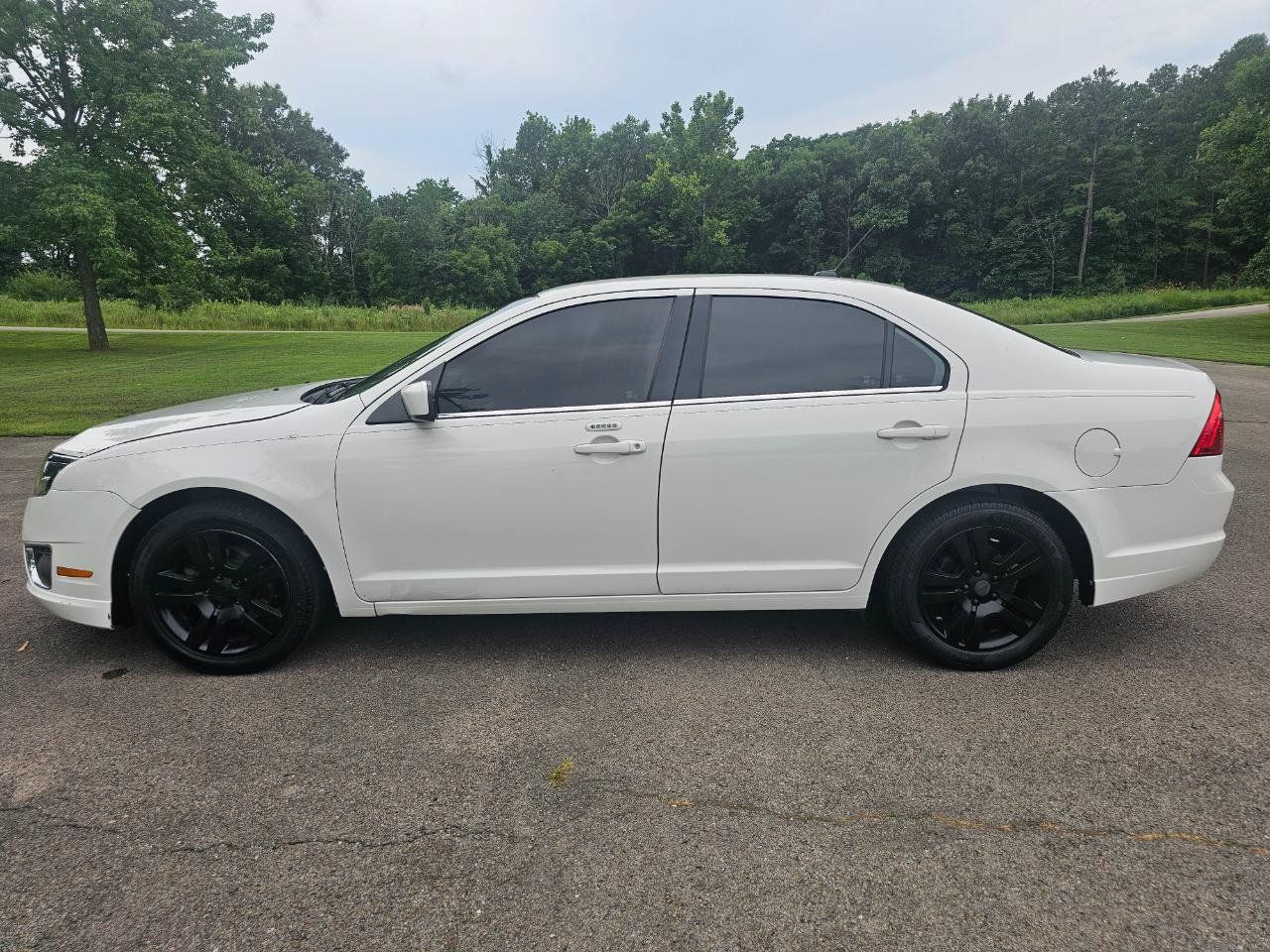 Used 2012 Ford Fusion SEL FWD image 9