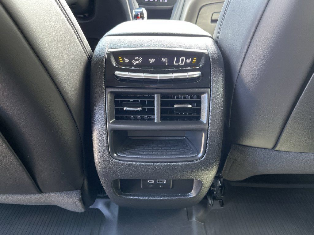 Used 2023 Cadillac XT5 Sportv w/ Technology Package AWD/4WD image 45
