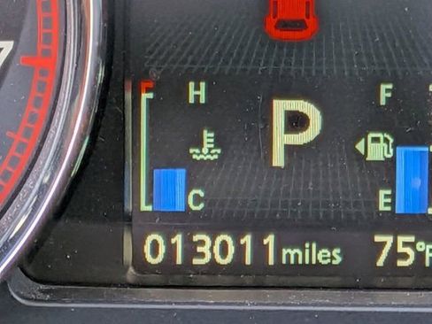 Used 2025 Mitsubishi Outlander Sport LE AWD/4WD image 23