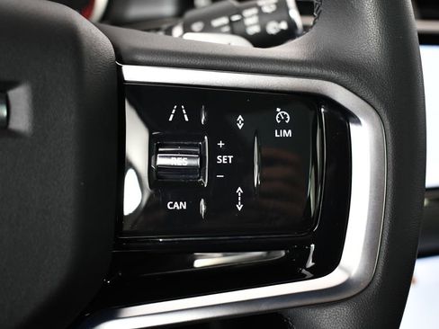 Used 2023 Land Rover Range Rover Evoque R-Dynamic S image 29