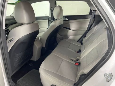 Used 2019 Hyundai Tucson SE image 17