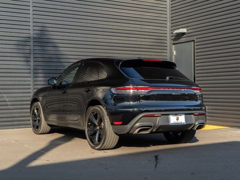 Used 2022 Porsche Macan image 3
