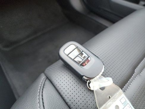 Used 2026 Honda CR-V EX-L image 31