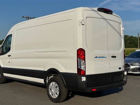 Used 2023 Ford E-Transit Medium Roof RWD image 7