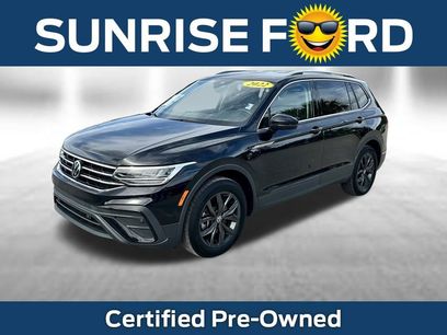 Used 2022 Volkswagen Tiguan SE