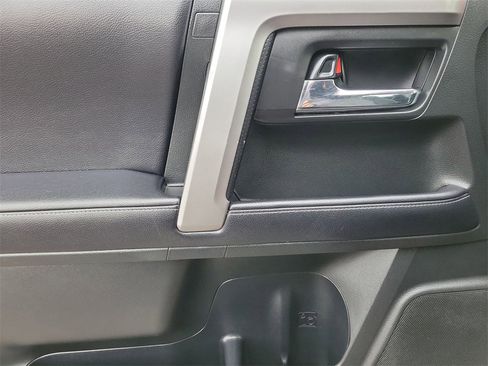 Used 2019 Toyota 4Runner SR5 image 15