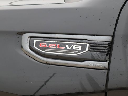 Used 2024 GMC Sierra 1500 AT4 w/ AT4 Premium Package image 4