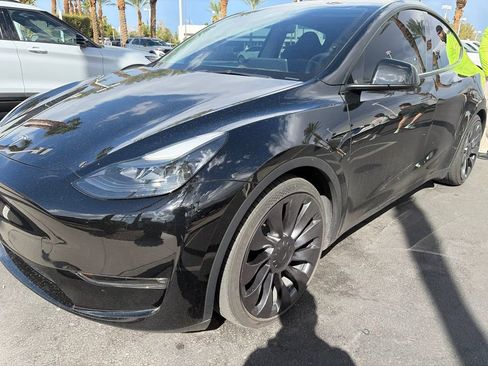 Used 2023 Tesla Model Y Performance AWD/4WD image 4