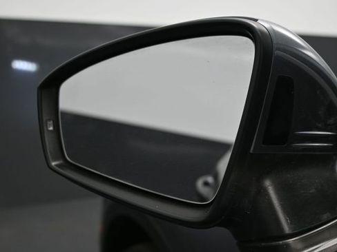 Used 2021 Volkswagen Tiguan SE AWD/4WD image 8