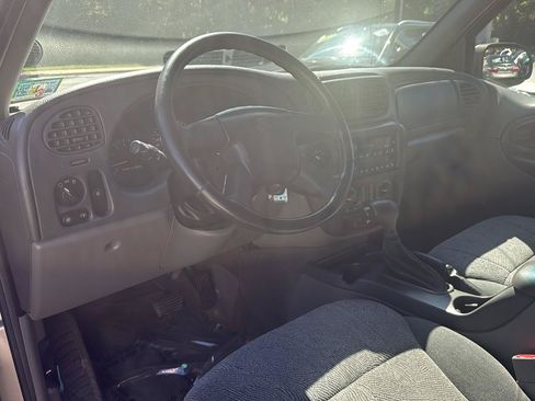 Used 2002 Chevrolet TrailBlazer LT AWD/4WD image 10