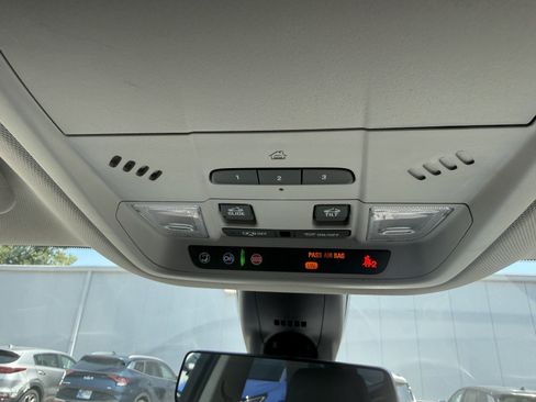 Used 2018 Buick Enclave Essence w/ Trailering Package AWD/4WD image 23