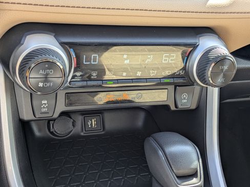 Certified 2025 Toyota RAV4 XLE image 19