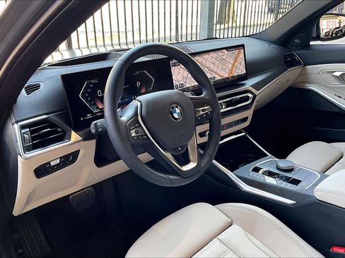 Used 2023 BMW 330i Sedan w/ Premium Package image 18