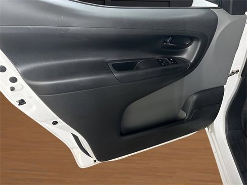 Used 2020 Nissan NV200 SV image 9