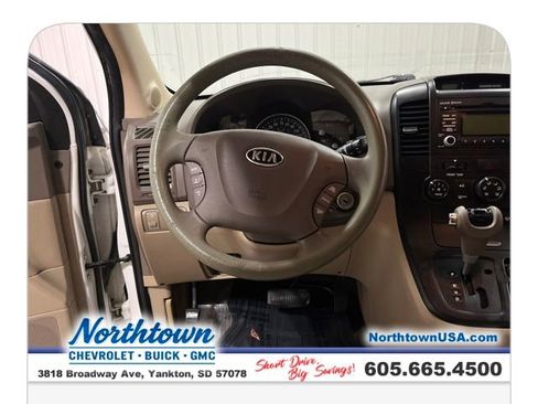 Used 2012 Kia Sedona LX FWD image 13