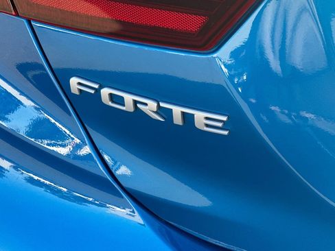 Used 2024 Kia Forte GT-Line w/ GT-Line Premium Package FWD image 21