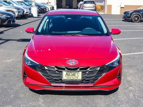 Certified 2023 Hyundai Elantra SEL w/ Convenience Package image 2