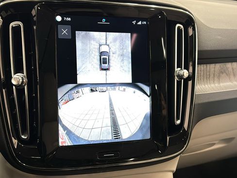 New 2026 Volvo XC40 B5 Plus w/ Protection Package Premier image 18