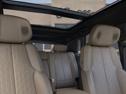 New 2026 Cadillac Lyriq V AWD/4WD image 24