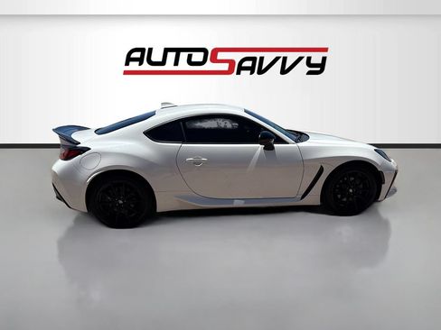 Used 2025 Toyota GR86 Premium w/ ALL Weather Mat Package (TMS) RWD image 8