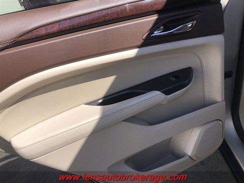 Used 2015 Cadillac SRX Performance w/ Driver Awareness Package FWD image 14