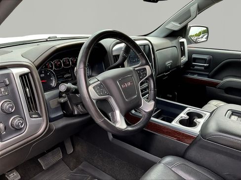 Used 2018 GMC Sierra 1500 SLT AWD/4WD image 18