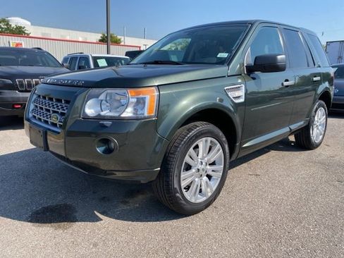 Used 2009 Land Rover LR2 HSE image 3