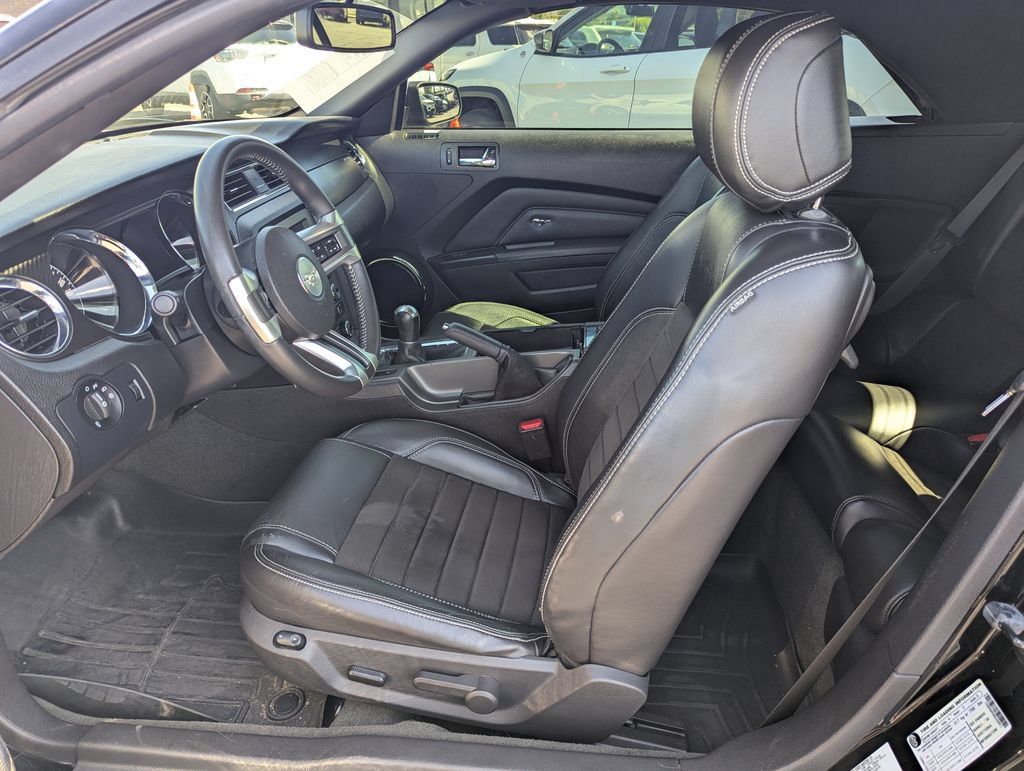 Used 2014 Ford Mustang GT Premium w/ Equipment Group 402A RWD image 15