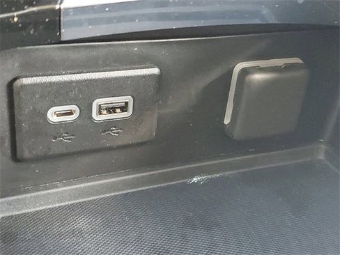 Certified 2023 Buick Envision Preferred image 30