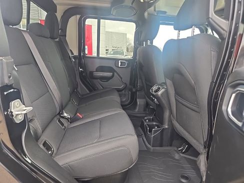 Used 2021 Jeep Gladiator Sport AWD/4WD image 31