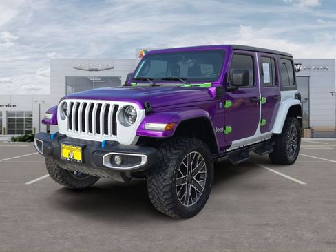 Used 2023 Jeep Wrangler Unlimited Sahara w/ Cold Weather Group AWD/4WD image 1
