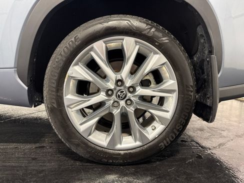 Used 2021 Toyota Highlander Limited AWD/4WD image 7