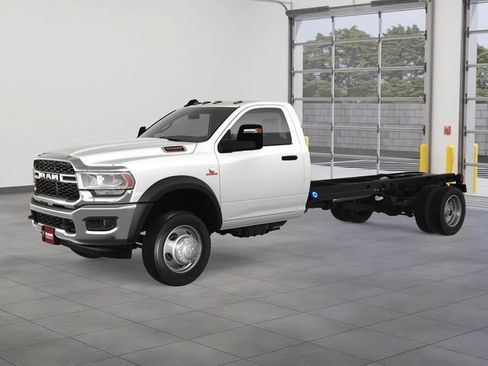 New 2023 RAM 5500 Tradesman RWD image 2