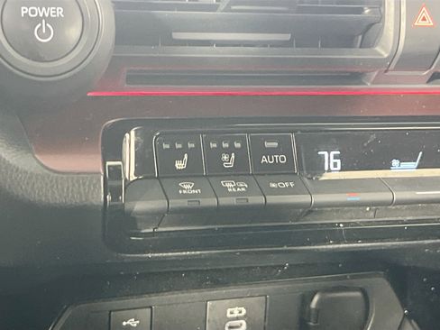 Used 2024 Toyota Prius Prime Premium image 19