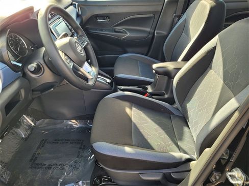 New 2025 Nissan Versa SV w/ Trunk Package image 8