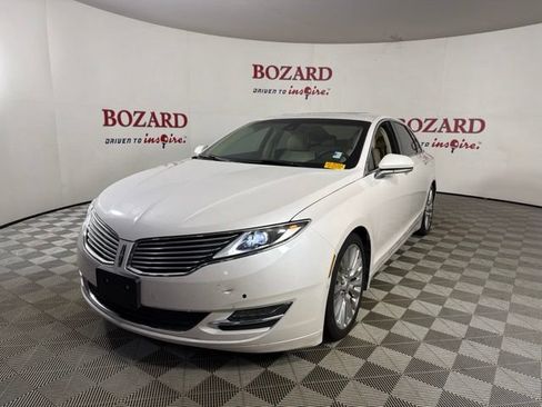 Used 2014 Lincoln MKZ w/ Equipment Group 102A Reserve FWD image 4