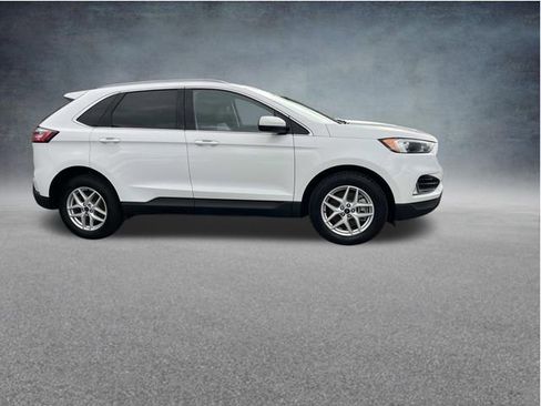 Used 2022 Ford Edge SEL w/ Convenience Package AWD/4WD image 2