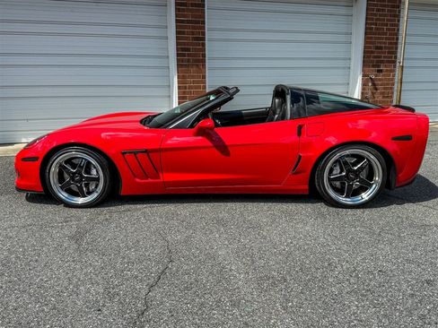 Used 2013 Chevrolet Corvette Grand Sport RWD image 26